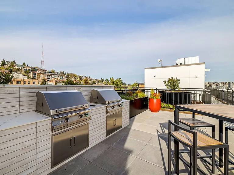 110 Roy Apartments — Photo 15
