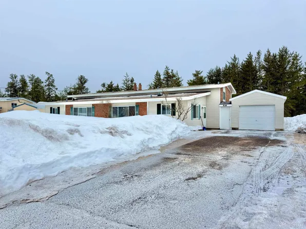 637 & 639 Valkyrie St, Gwinn, MI 49841