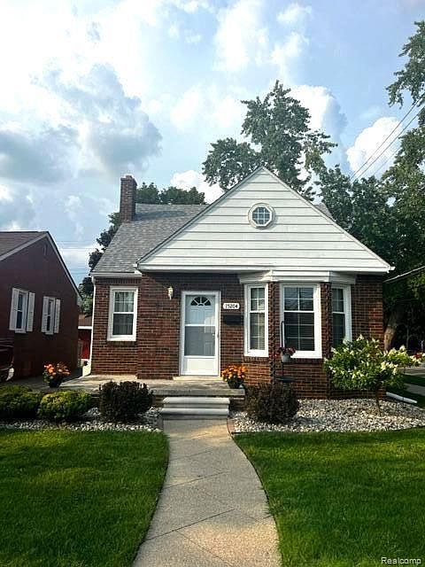 1st image of 15204 Garfield Ave