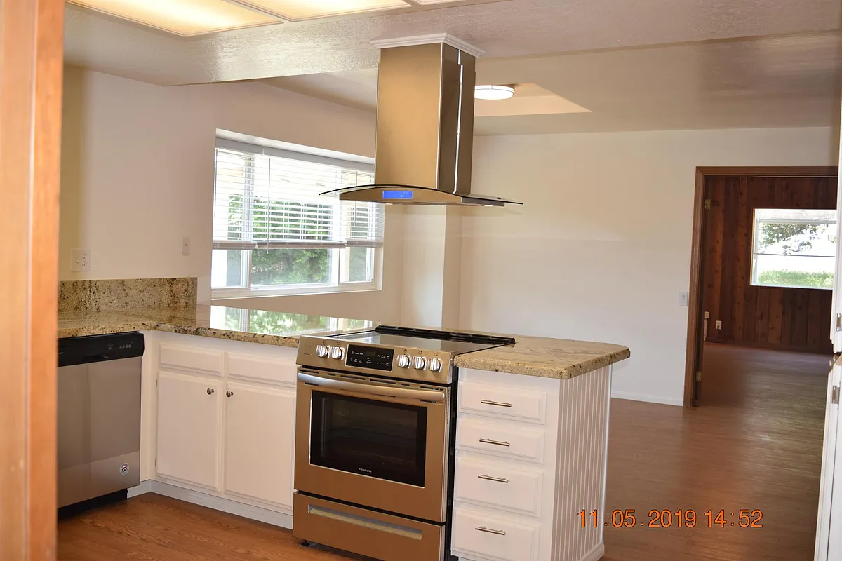 Building Photo - 25132 Ecloga Ct