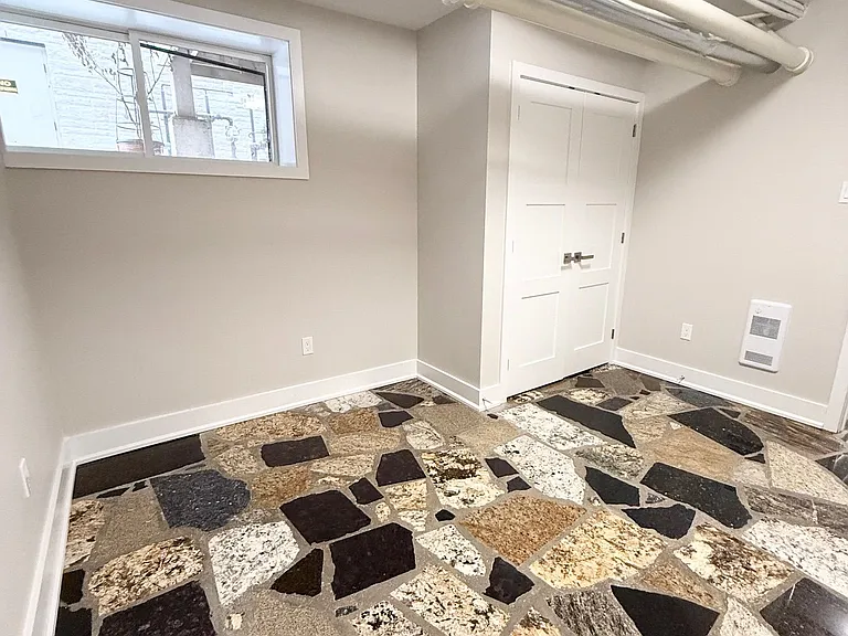 325 Cooper St #15-A — Photo 11
