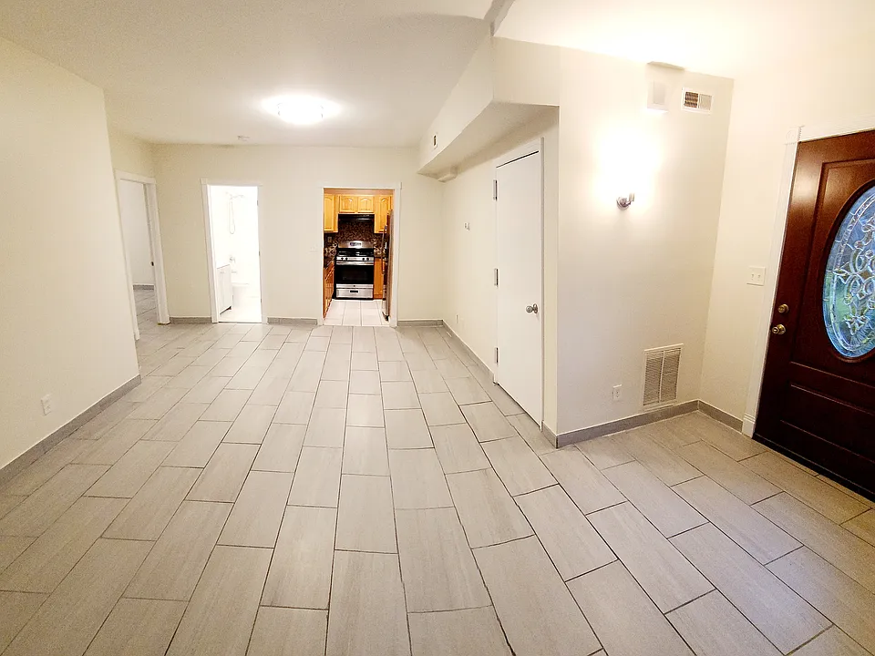 living room/ dining room area