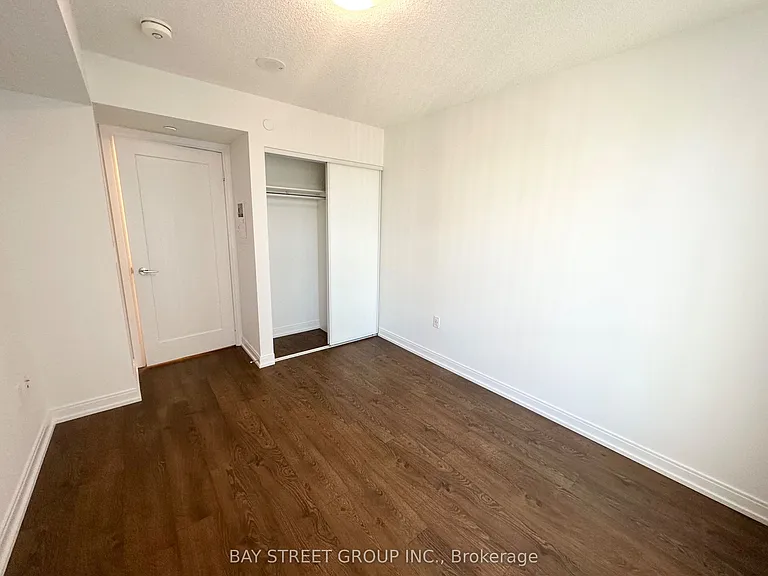 275 Village Green Sq #2217 — Photo 7