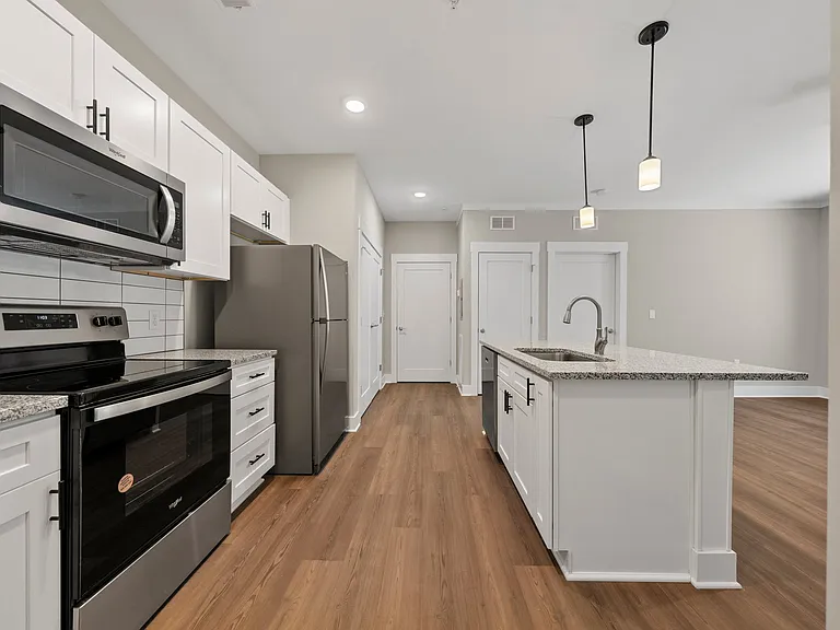 Mount Victor Olde Towne Luxury Apartments — Photo 89