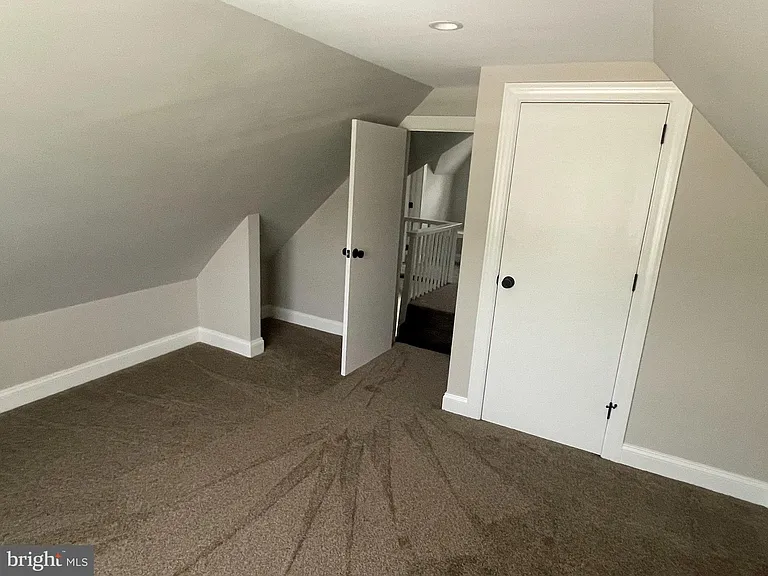 1057 Lancaster Ave — Photo 9