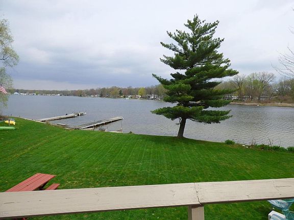 5th image of 24990 Sandy Beach Dr