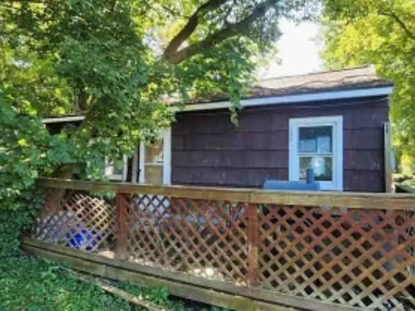 107 W Molloy Rd, Syracuse, NY 13211