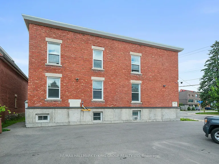 135 Concord St S #3 — Photo 30