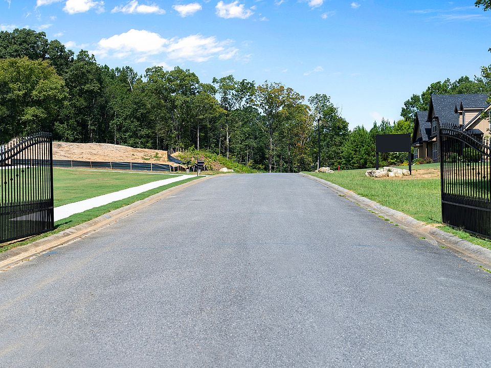 2nd image of Everwood Ct SE