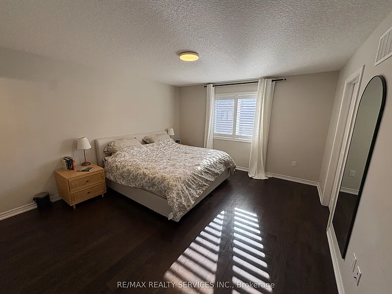 7 Sonoma Valley Cres — Photo 17