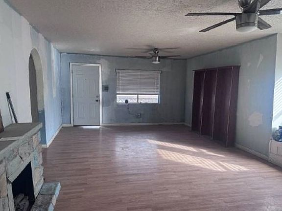 5th image of 604 S Lea Ave