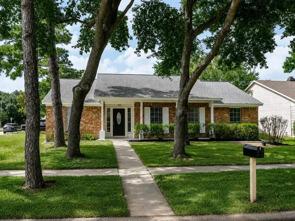 6734 Dusty Dawn Dr, Houston, TX 77086