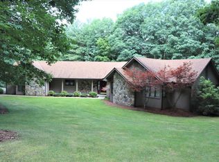 30 Timber Ridge Dr, Beckley, WV 25801