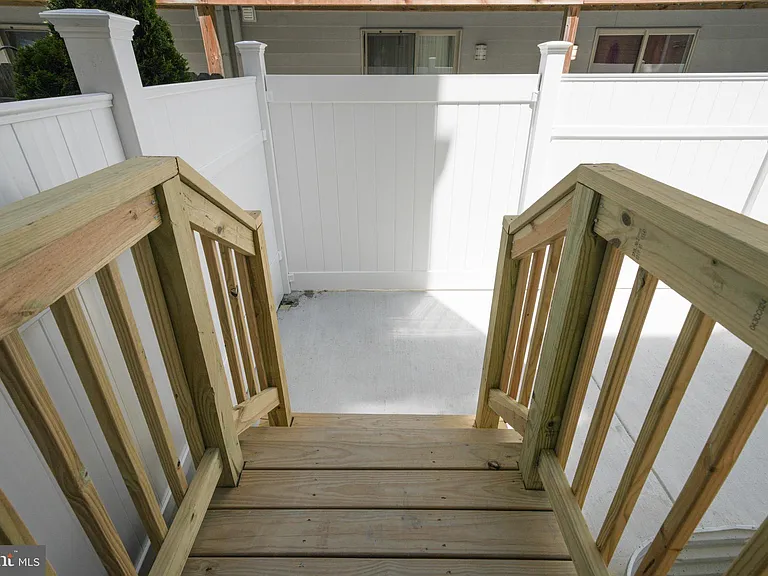 2329 Ellsworth St #1 — Photo 8