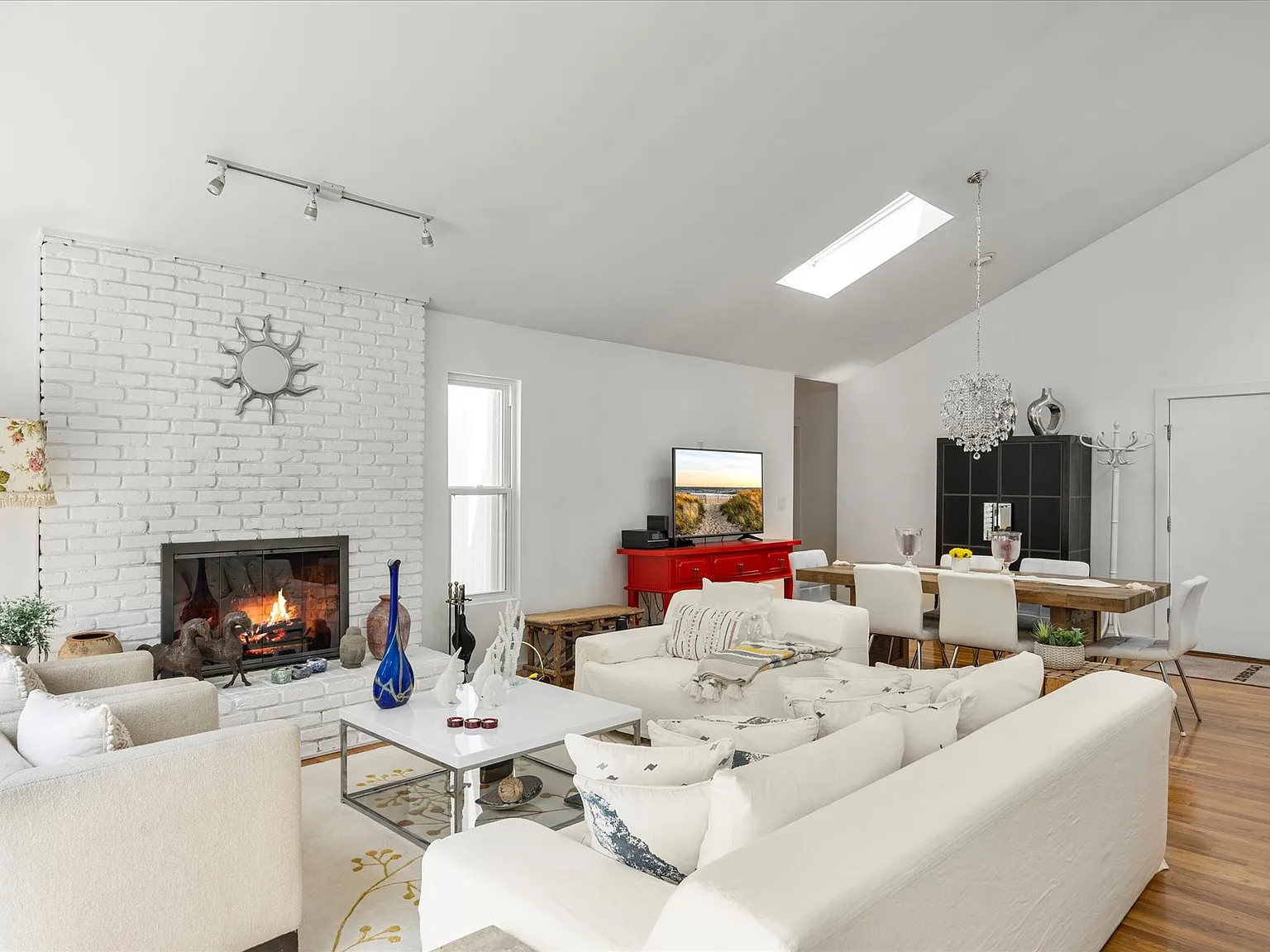 The Perfect Year-Round Rental — Photo 2