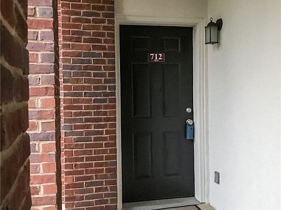 5th image of 3218 Veterans Memorial Pkwy APT 712