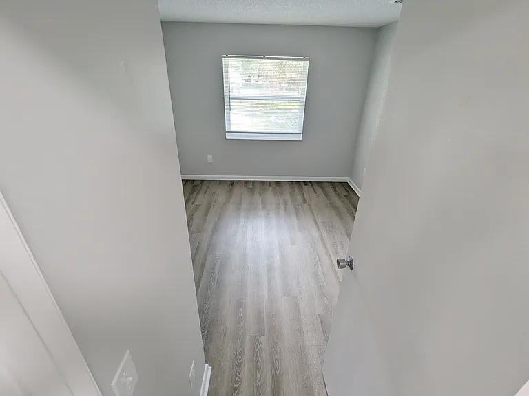 3031-3045 Springfield Ln #3035 — Photo 14