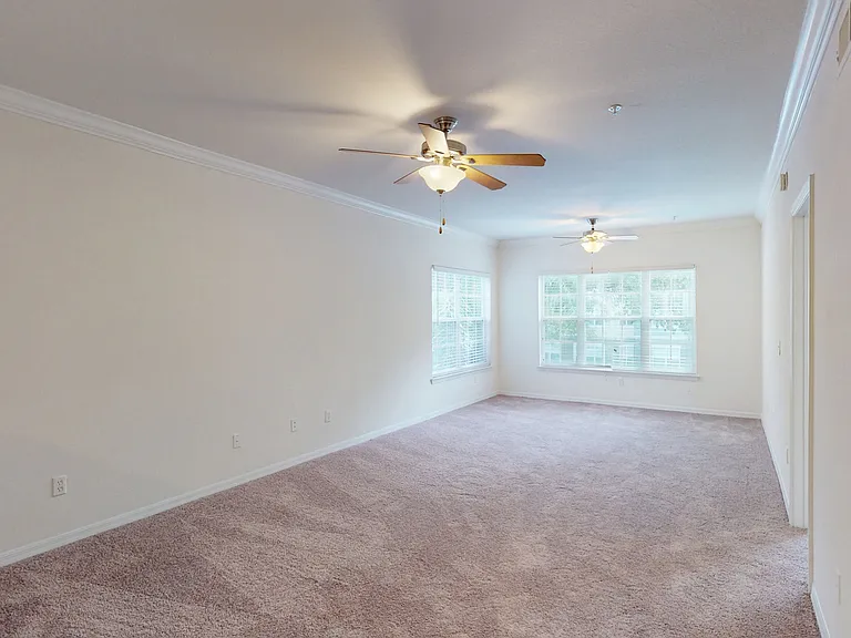Ashton at Waterford Lakes — Photo 42
