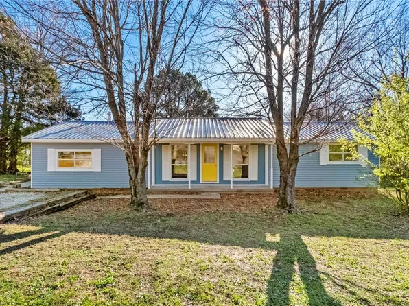 1952 N Juneway Ter, Fayetteville, AR 72703