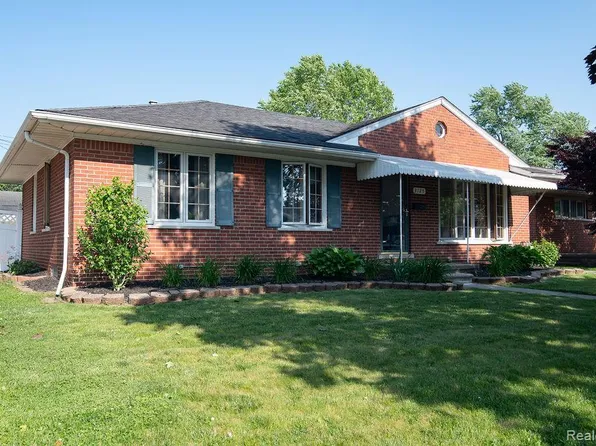 3125 Anna Ave, Trenton, MI 48183