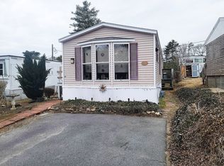 300 Falmouth Rd #51, Mashpee, MA 02649