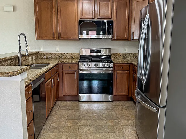 4905 Hahns Peak Dr #202 — Photo 10