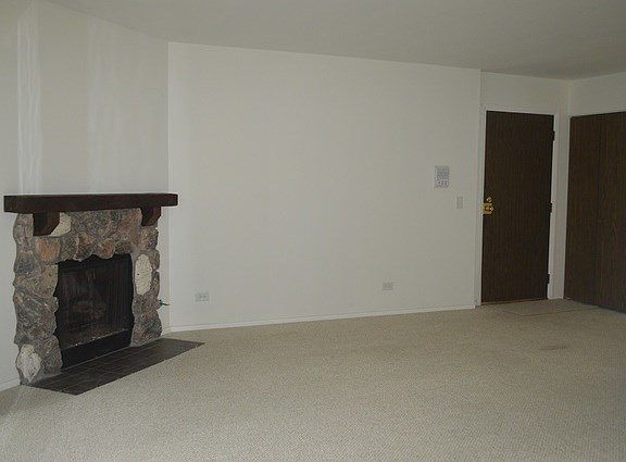 4th image of 300 Pembridge Ln Unit C2
