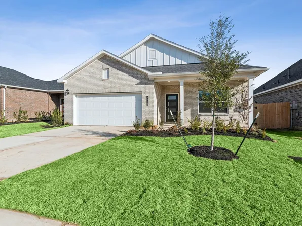 9742 Enclave Ridge Rd, Willis, TX 77318