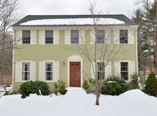 5 Millbrook Dr, Rockland, MA 02370