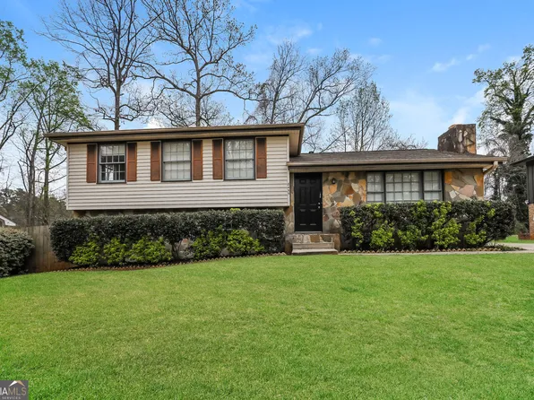 8455 Magnolia Dr, Jonesboro, GA 30238