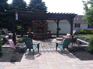 279 Longwood Dr, Bethlehem, PA 18020