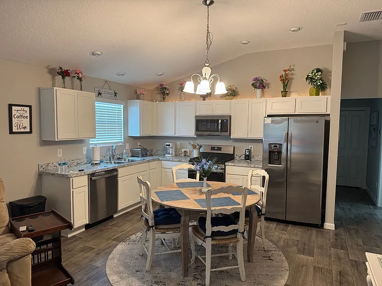 1347 Marybeth Ln — Photo 3