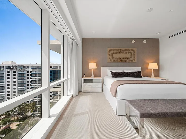 102 24th St #Penthouse 1718 — Photo 46