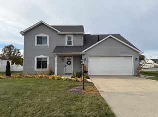 12925 Country Shoal Ln, Grabill, IN 46741