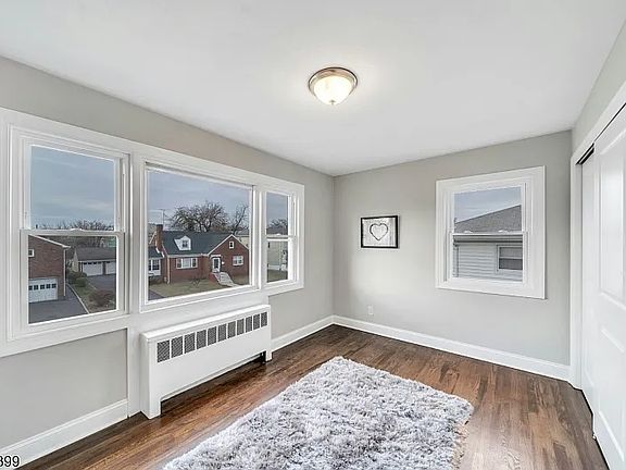 5th image of 186 Eppirt St #2A