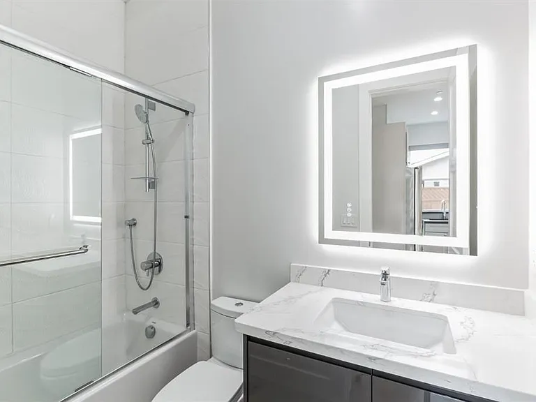 1273 Curtiss Ave #2 — Photo 7