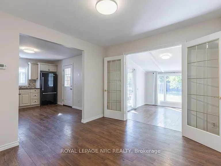 30 Walnut St — Photo 11