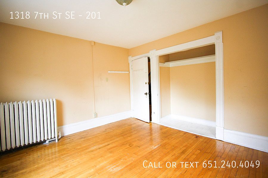 2nd image of 1318 7th St SE #201