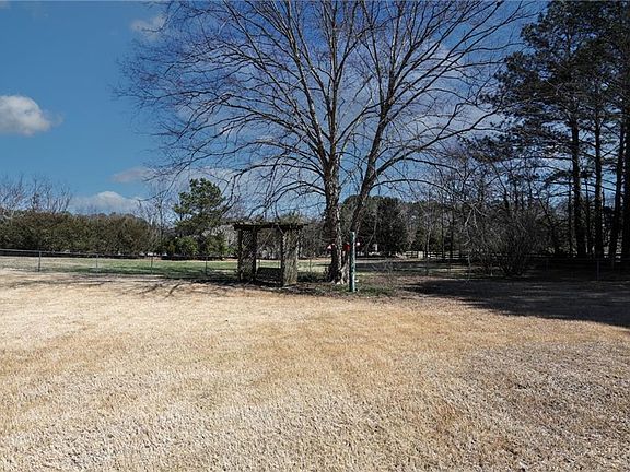 5th image of 4821 Lenora Church Rd