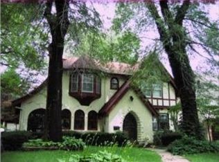 7228 Jarboe St, Kansas City, MO 64114