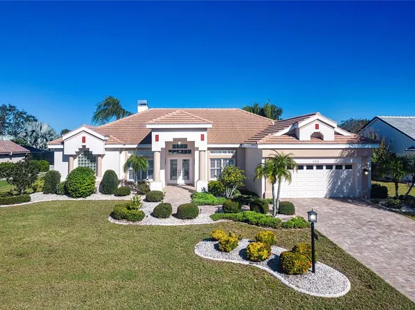 2212 New Bedford Dr, Sun City Center, FL 33573