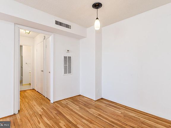 4th image of 1101 Saint Paul St Unit 611