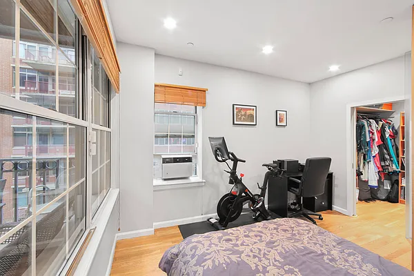 Rented by Tabak Real Estate | media 33