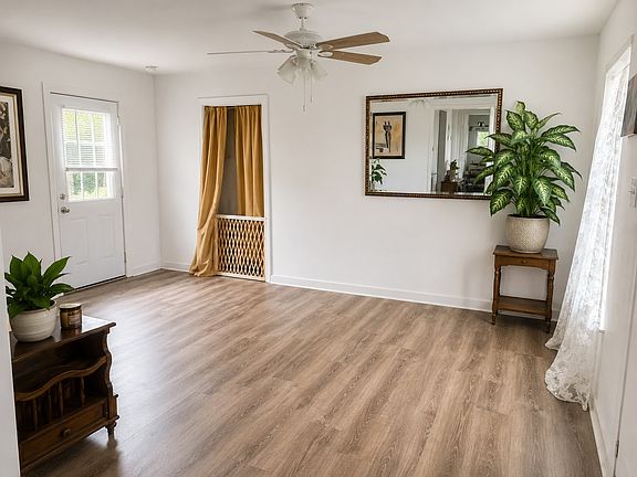 4th image of 4000 Fitzhugh Ave