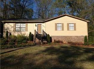 1105 Outwoods Cir, Birmingham, AL 35235