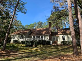 235 Old Dewberry Ln, Southern Pines, NC 28387