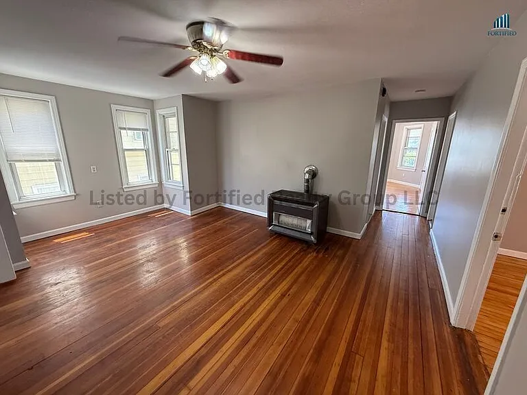 318 Broadway #2 — Photo 2