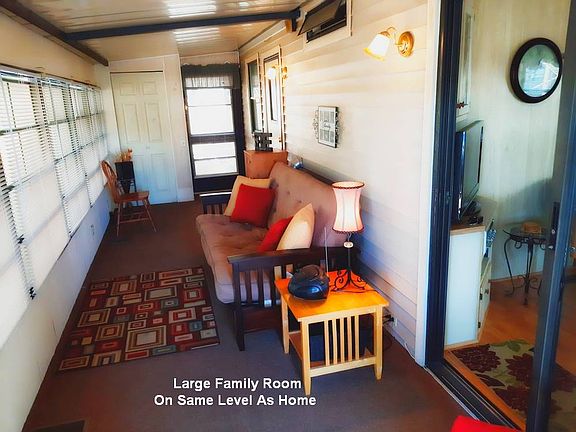 3rd image of 3390 Gandy Blvd N #631
