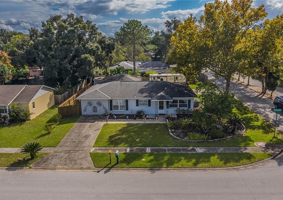 1st image of 2714 S Dellwood Dr