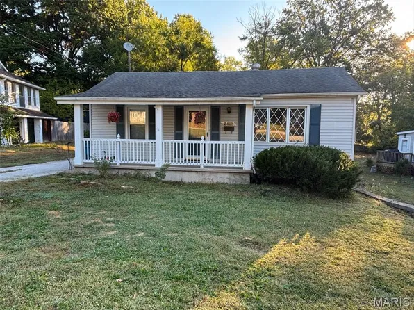 2425 La Salle Dr, Alton, IL 62002